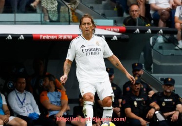 jiuyou九游娱乐-世俱杯比赛暂停期间观众管理细则及安全控制措施