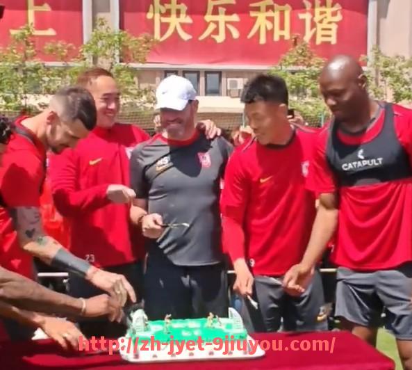 jiuyou九游娱乐-世俱杯各大品牌球鞋所采用科技命名体系的分类与释义